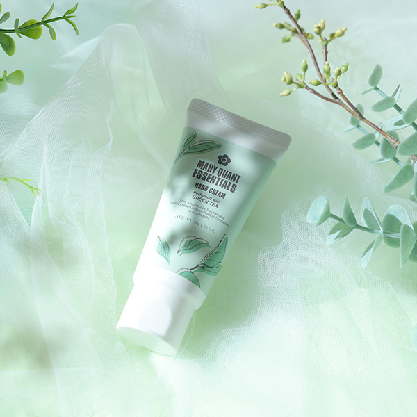 エッセンシャルズ ハンドクリーム （グリーンティーの香り）