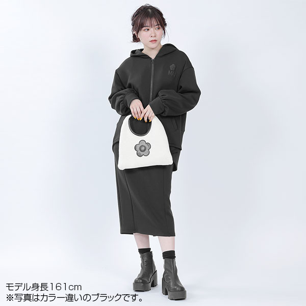 MQロゴボンディング パーカ（アイボリー）