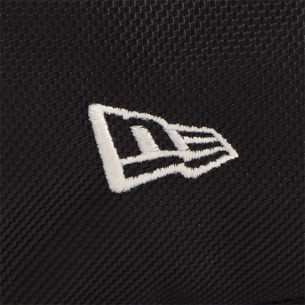 NEW ERA(R) × MARY QUANT リュック（ブラック）