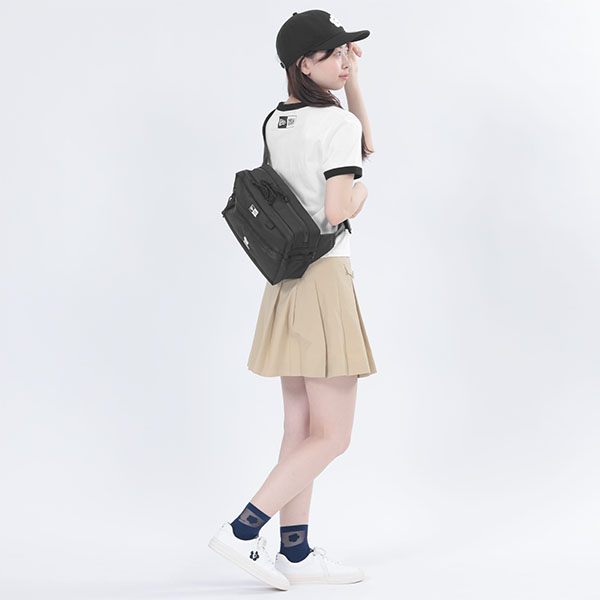 NEW ERA(R) × MARY QUANT BIGデイジー キャップ（ブラック）