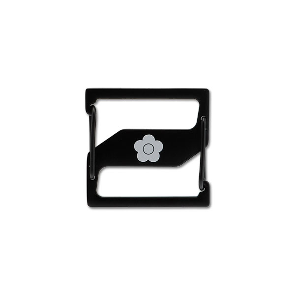 NEW ERA(R) × MARY QUANT デイジーポイント キャップクリップ（ブラック）
