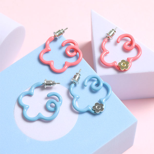 ドローイングデイジー ピアス（ブルー）