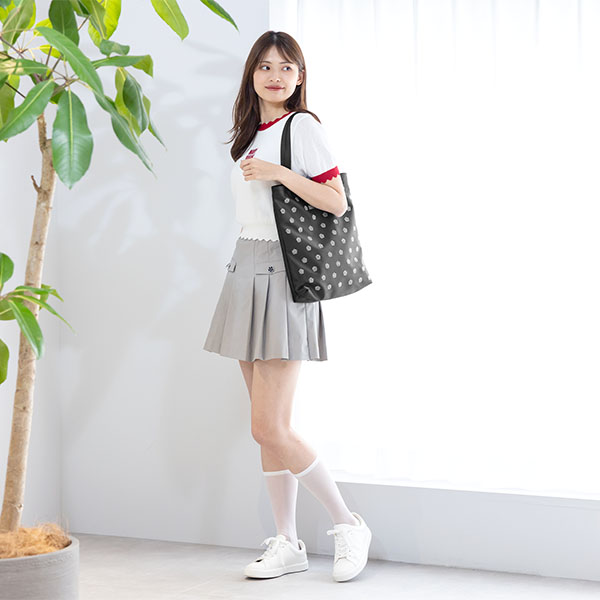 ビジューデイジーホットフィックス トート（ブラック）