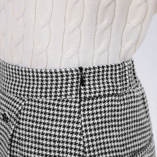 デイジーボタンスカート パンツ(ブラック×ホワイト)