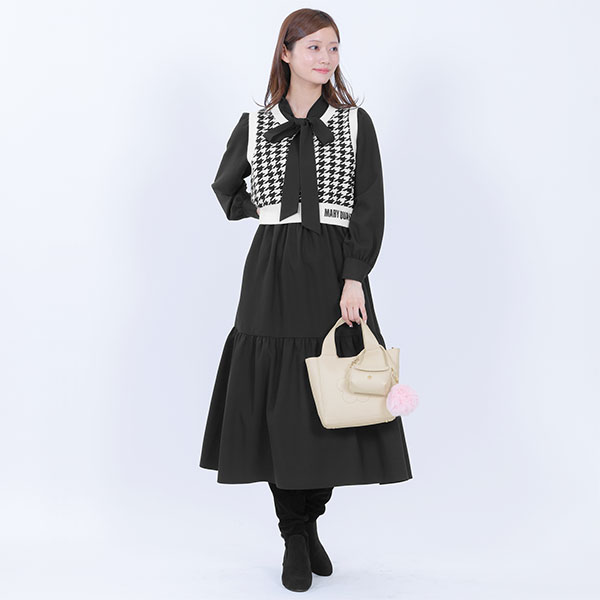 インナースエードデイジー ミニバッグチャームポーチ(アイボリー)