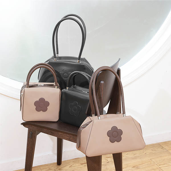 スムースデイジー トート（ブラック）