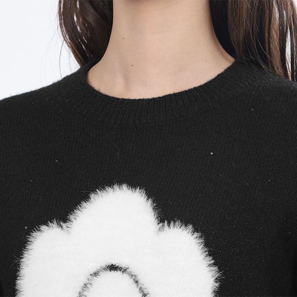 ファーデイジーラメニット プルオーバー(ブラック)