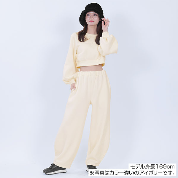 エンボス刺繍 プルオーバー(ブラック)