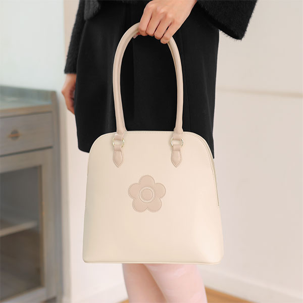 ラウンドシェイプ トート(ライトベージュ)