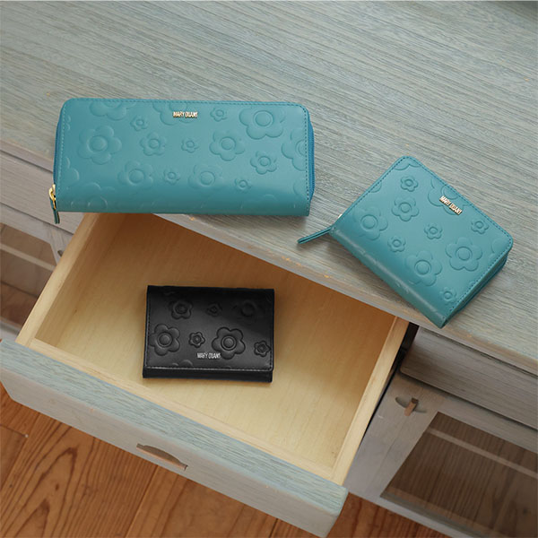 デイジーエンボスフロート ウォレット(グリーン)