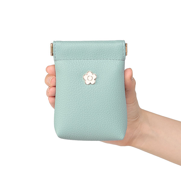 シュリンクエポデイジー バネクチポーチスリム（ライトブルー）