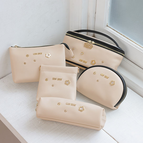 メタルビジュー ラウンドポーチ（ブラック）