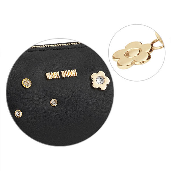 メタルビジュー 3ポケットポーチ（ブラック）