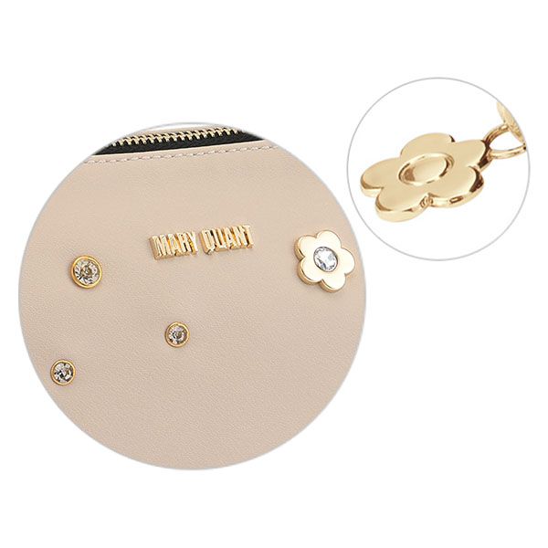 メタルビジュー 3ポケットポーチ（ベージュ）