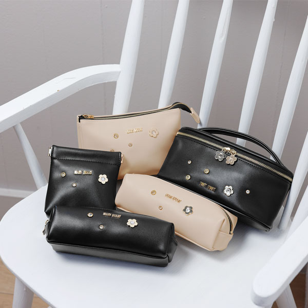 メタルビジュー バネクチポーチ（ブラック）