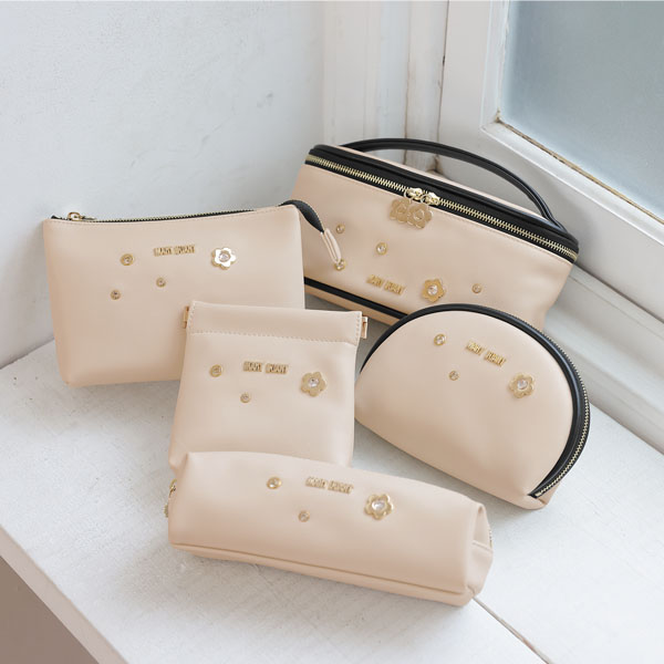 メタルビジュー バネクチポーチ（ベージュ）