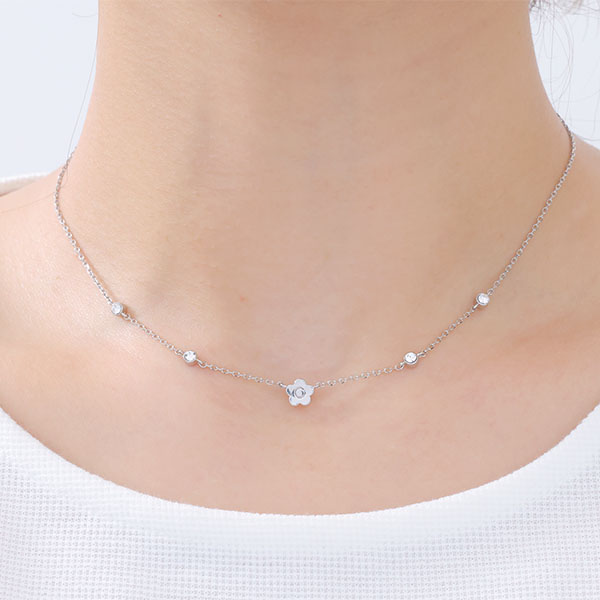 ステーションビジュー ネックレス（シルバー）
