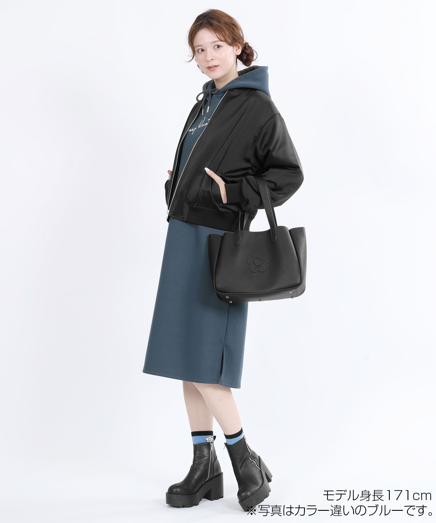 フードサインロゴ ワンピース（ブラック）