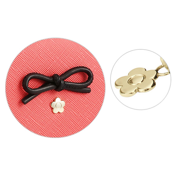 サフィアーノリボン ラウンドポーチ（コーラルレッド）