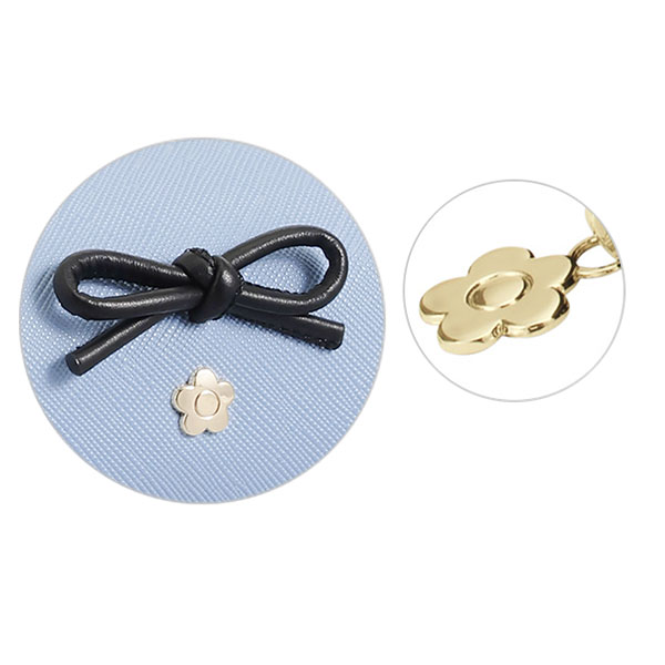 サフィアーノリボン スクエアペンケース（サックスブルー）