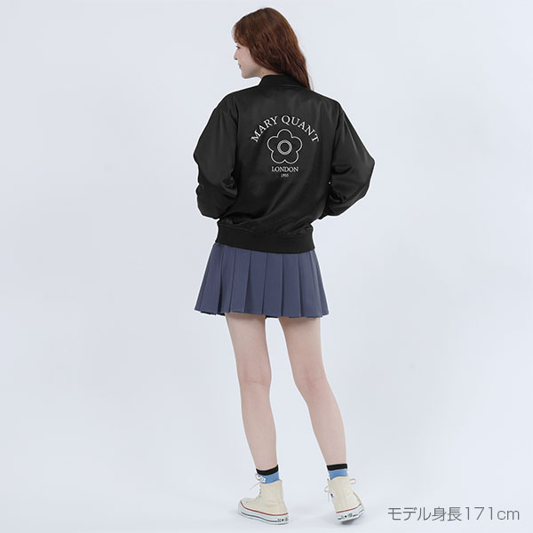 バックロゴサテン ブルゾン（ブラック）