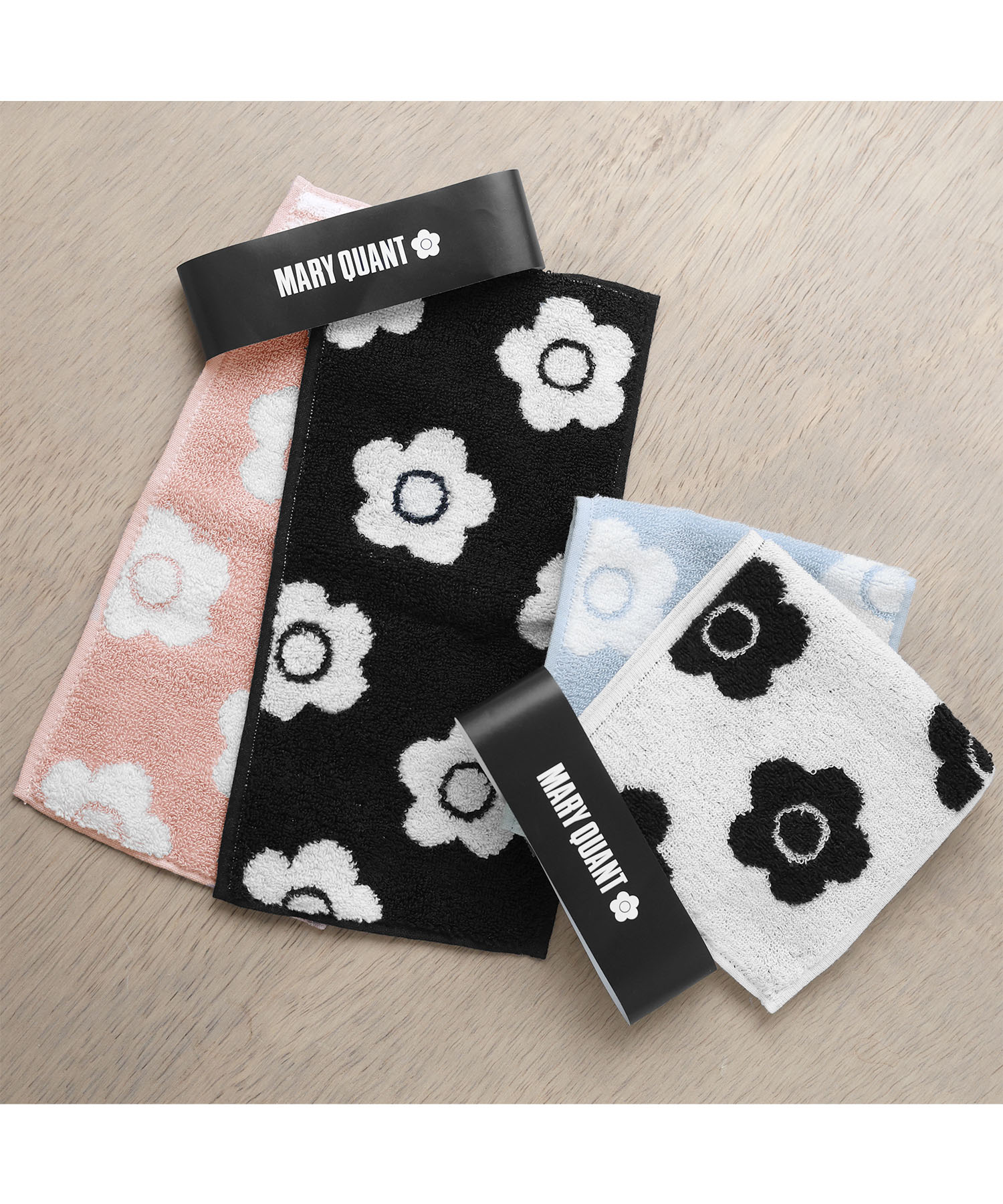 デイジーパターンハーフ タオルセット（ホワイト）