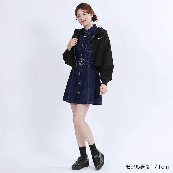 ロゴタグスウェット パーカ（ブラック）