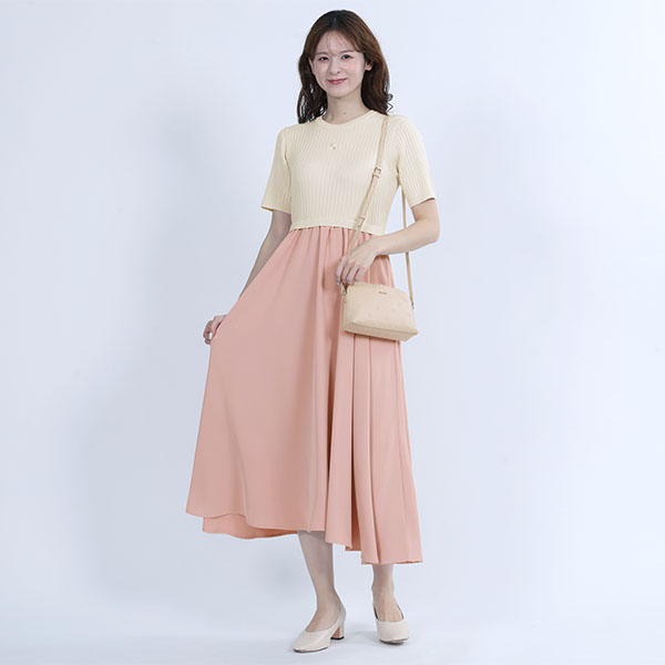 シンプルエンボスデイジー ポシェット（ベージュ）