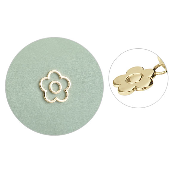 アウトラインメタルデイジー オーバルポーチ（ミント）