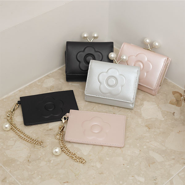 エンボスデイジーパール シングルパスケース（パールピンク）