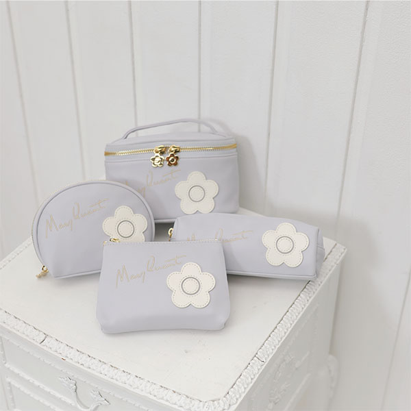 サインロゴデイジーパッチ ラウンドポーチ（パープル）