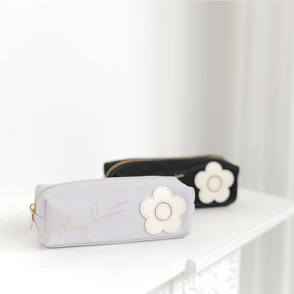 サインロゴデイジーパッチ スクエアペンケース（パープル）