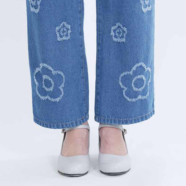 ランダムデイジーデニム パンツ（ブルー）
