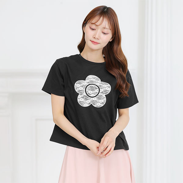 レースデイジー Tシャツ（ブラック）