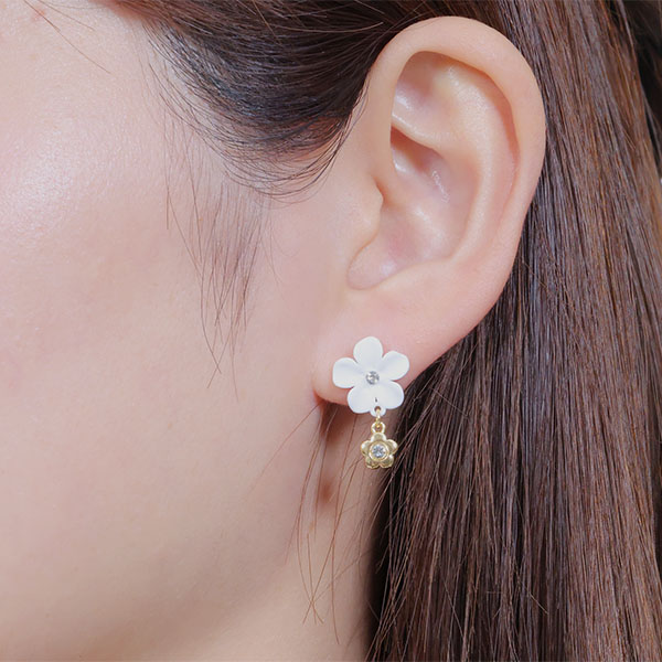 ジャスミン ピアス（ゴールド）