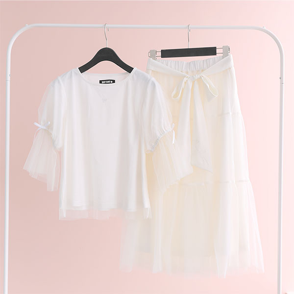 チュールフレア プルオーバー（アイボリー）