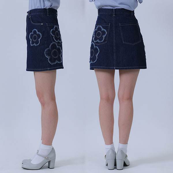 デイジーパッチデニムミニ スカート（ネイビー）