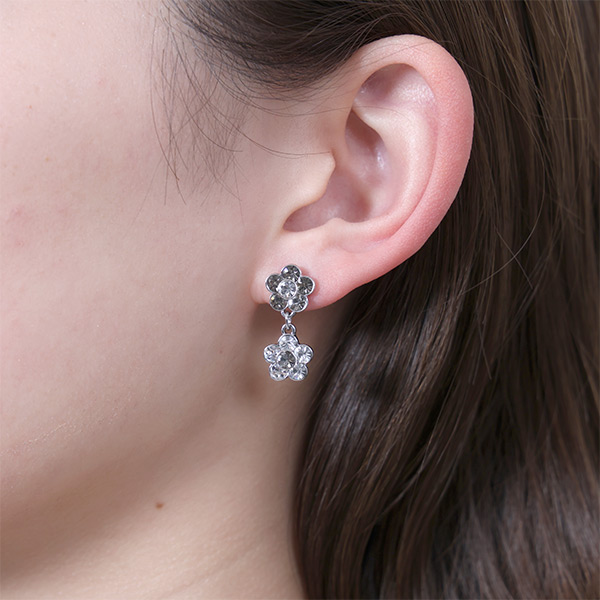 カラービジューデイジー ピアス（クリア）