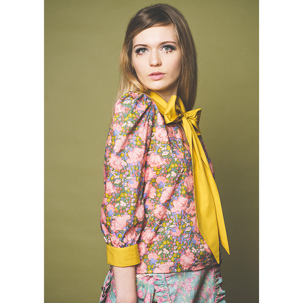 O Pioneers × MARY QUANT リボン ブラウス