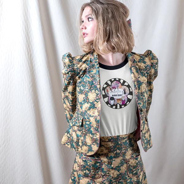 O Pioneers × MARY QUANT Tシャツ