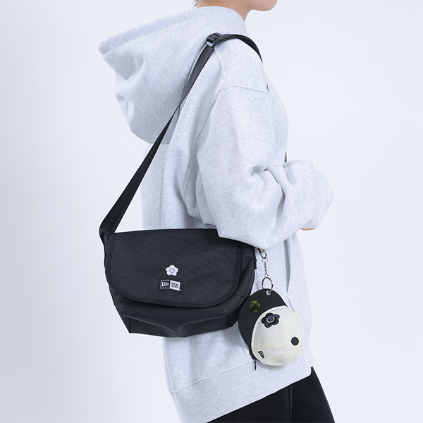 NEW ERA×MARY QUANT フラップ ショルダー（ブラック）
