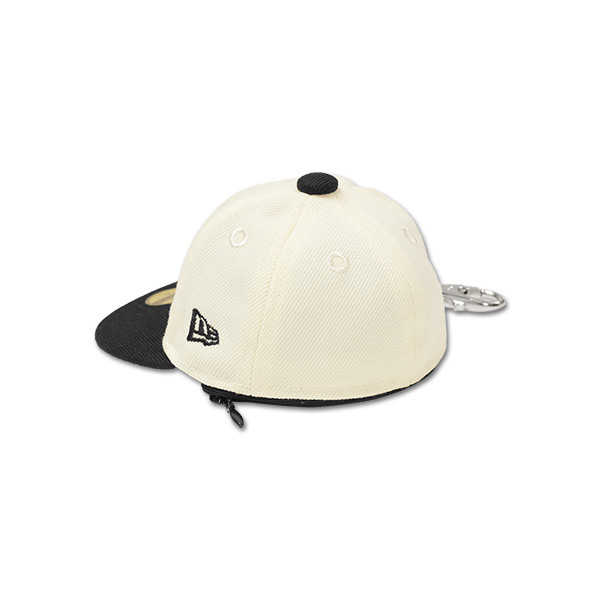 NEW ERA×MARY QUANT BIGデイジー ダイカットポーチ（ブラック×ホワイト）