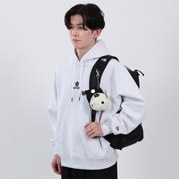 NEW ERA×MARY QUANT BIGデイジー ダイカットポーチ（ブラック×ホワイト）