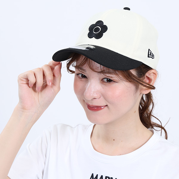NEW ERA×MARY QUANT BIGデイジー キャップ（ブラック×ホワイト）