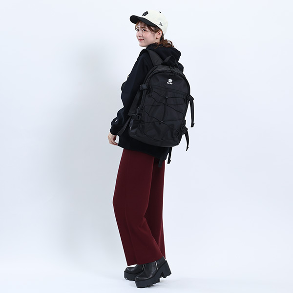 NEW ERA×MARY QUANT BIGデイジー キャップ（ブラック×ホワイト）