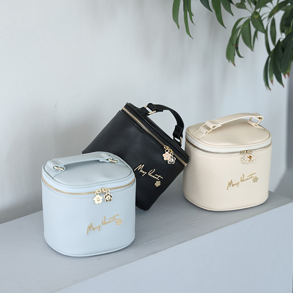 メタルサインロゴ キューブバニティ（ブラック） | MARY QUANT ONLINE
