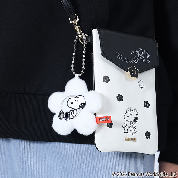 MARY QUANT×PEANUTS デイジーマスコット キーホルダー（ホワイト）