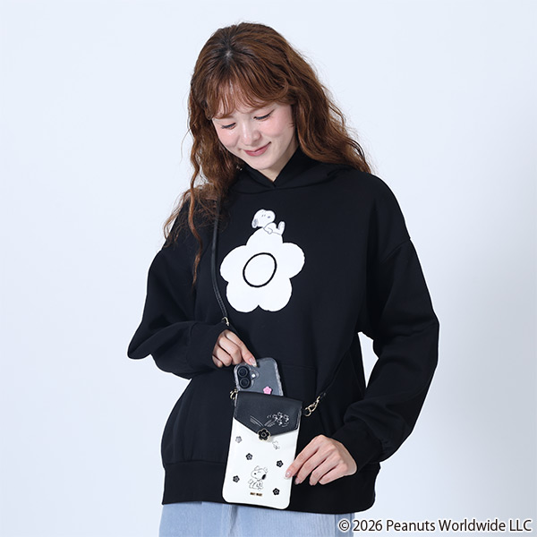 MARY QUANT×PEANUTS モバイルショルダー（ブラック×ホワイト）