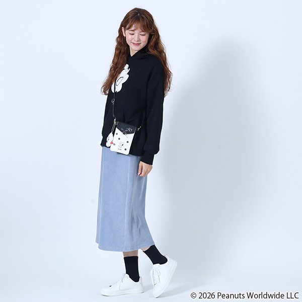 MARY QUANT×PEANUTS モバイルショルダー（ブラック×ホワイト）