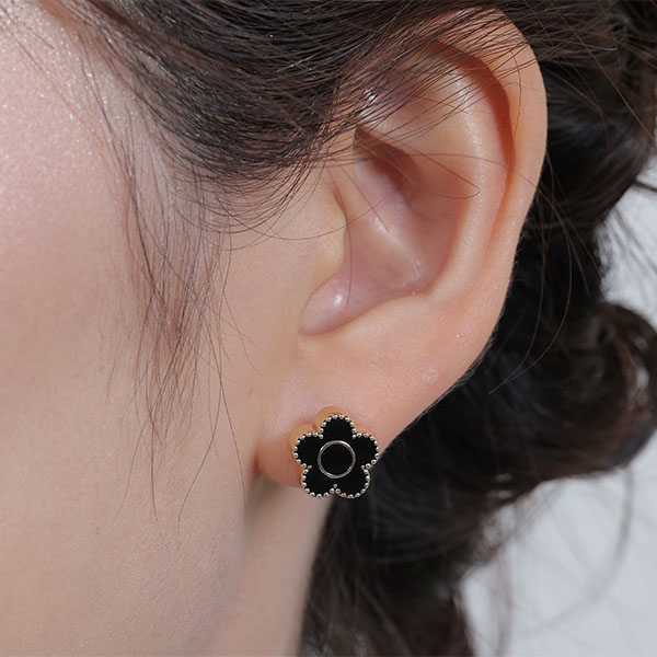 パールデイジーデュオ ピアス（ゴールド）